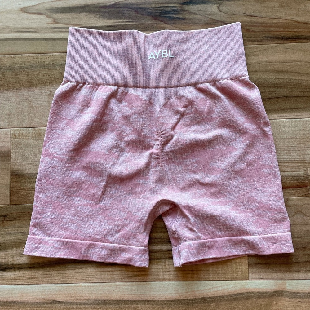 AYBL camo seamless shorts- S
